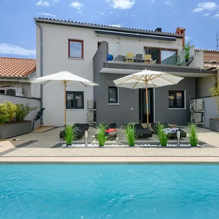 Вілла Lounge House Dolce *