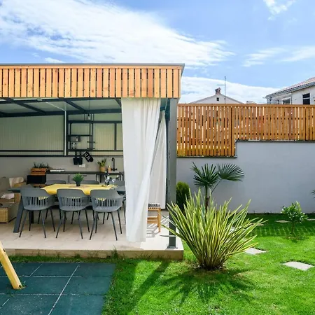 Вилла Lounge House Dolce