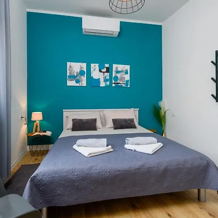 Lounge House Dolce Willa Pula