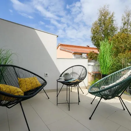 Lounge House Dolce Pula