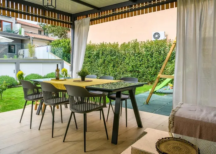 Lounge House Dolce * Pula