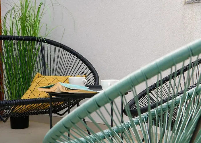 Lounge House Dolce *